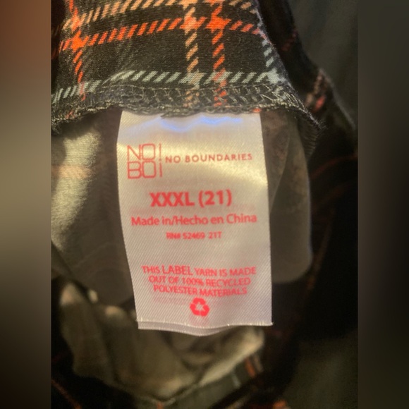 Plaid Leggings - Picture 2 of 2